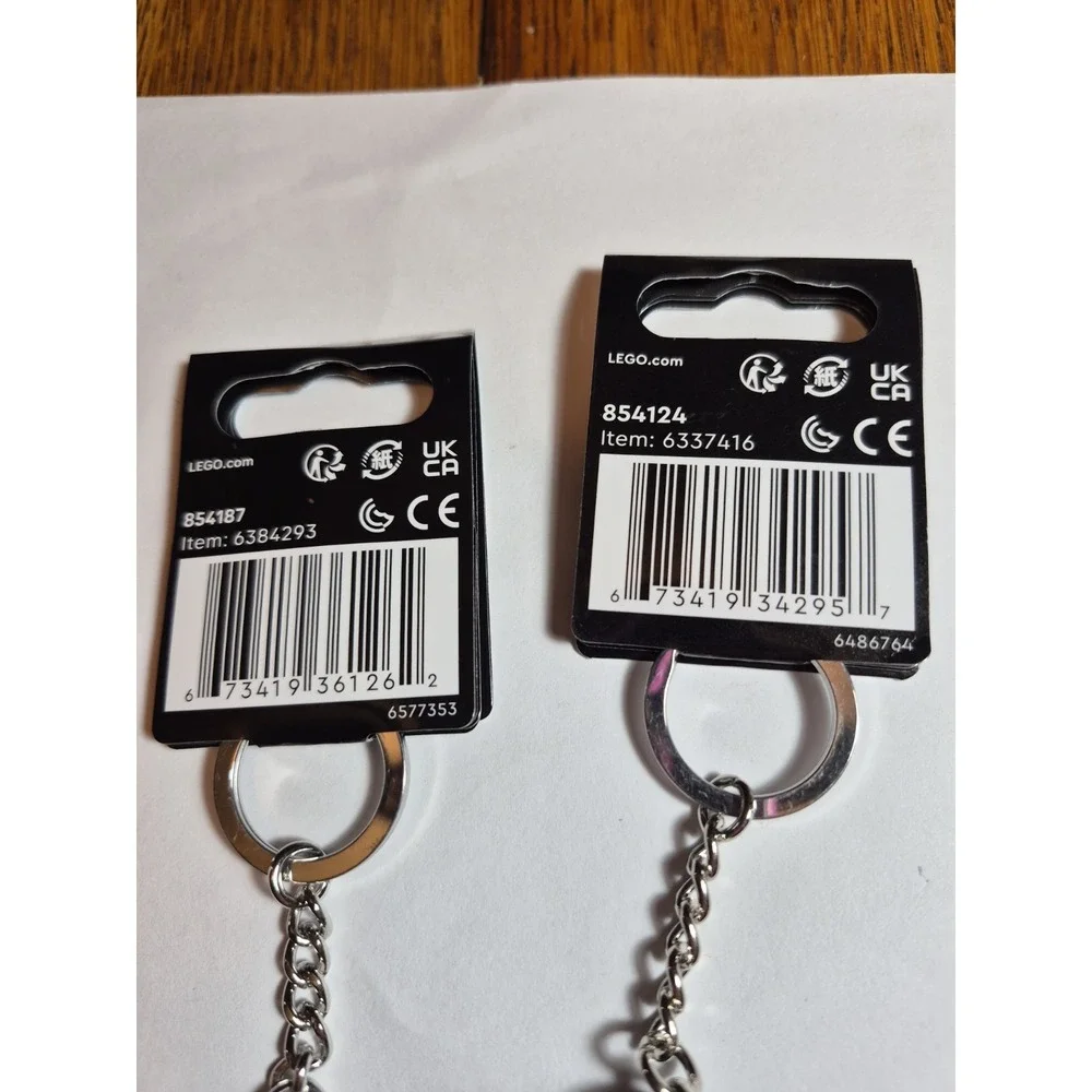 LOT OF 2 LEGO KEYCHAINS Mandolorian and Grogu NEW Star Wars Minifigure Key Rings